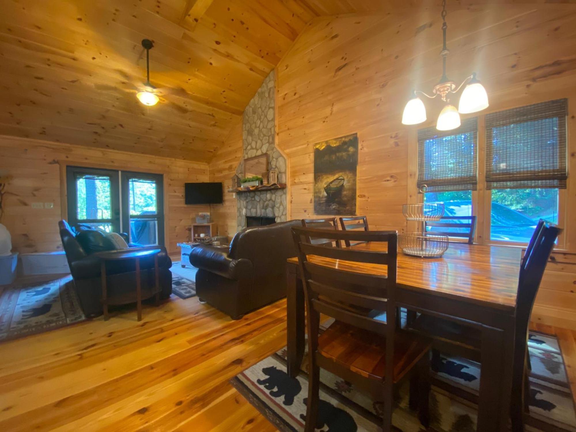 Villa The Cozy Lazy Laurel With Year-Round Mountain Views, Hot Tub, Fire Pit à Cherry Log Extérieur photo