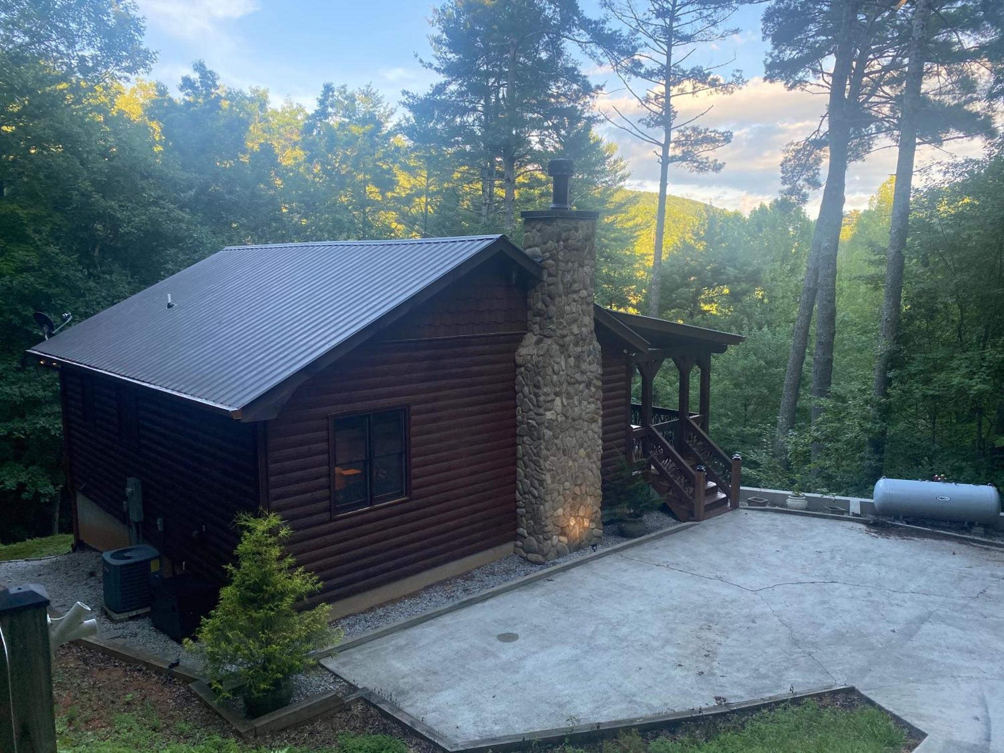 Villa The Cozy Lazy Laurel With Year-Round Mountain Views, Hot Tub, Fire Pit à Cherry Log Extérieur photo